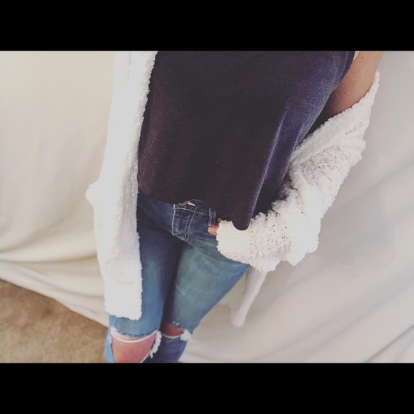 LAST ONE! Ivory Popcorn Knit Cardigan - Picture 15 of 15